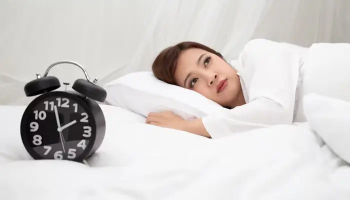 1 Ngày ngủ 6 tiếng được không? Người trưởng thành cần 7 - 9 tiếng mỗi ngày