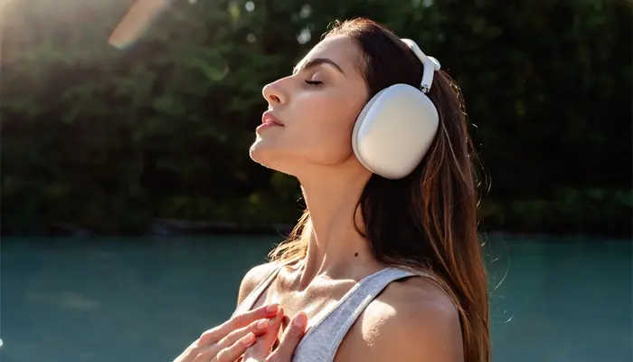 Ánh nắng mặt trời buổi sáng giúp ngủ ngon bằng cách điều chỉnh nhịp sinh học, ức chế melatonin