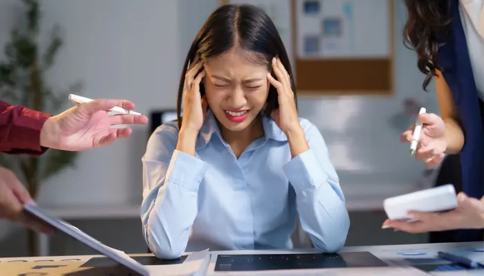 Áp lực từ công việc là nguyên nhân mất ngủ ở người trẻ tuổi