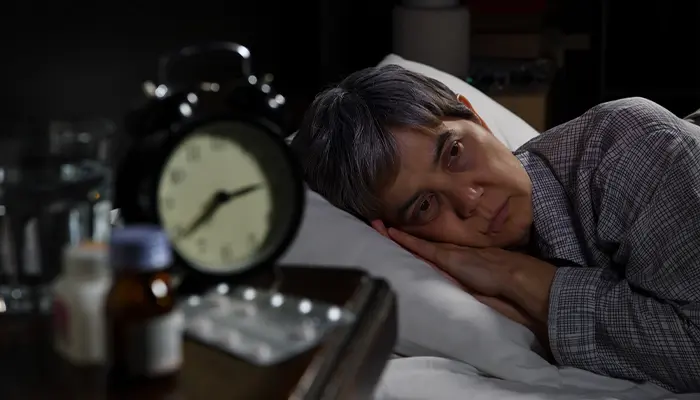 Bệnh mất ngủ ở người già là tình trạng khó ngủ ở người tuổi cao