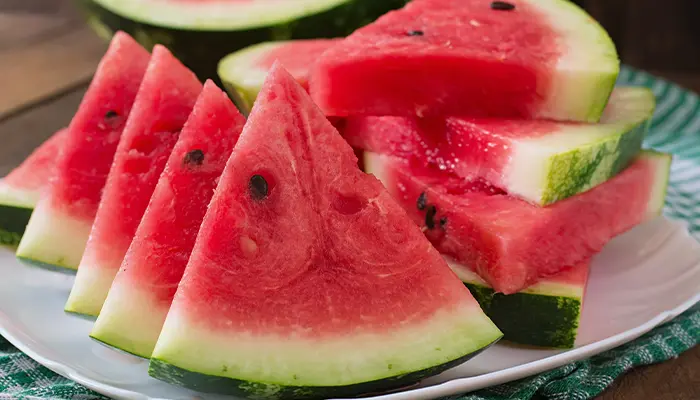 Các loại trái cây trị mất ngủ quả dưa hấu