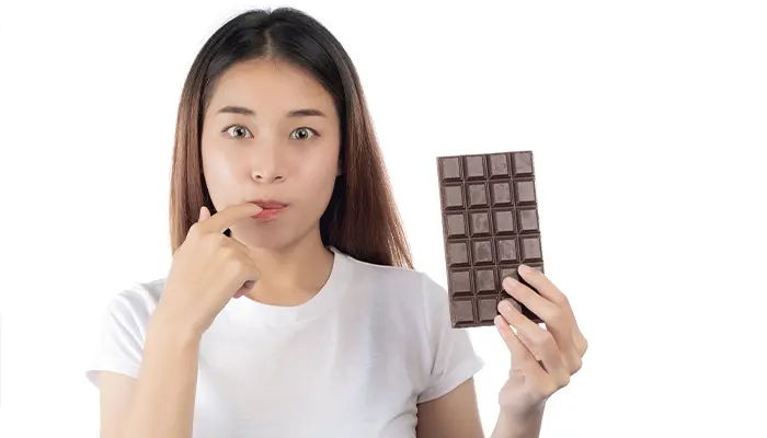 Không nên ăn socola quá sát giờ đi ngủ để tránh ảnh hưởng đến giấc ngủ