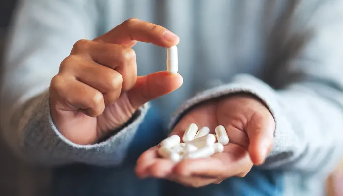 Điều trị bệnh Alzheimer ở người cao tuổi bằng thuốc 