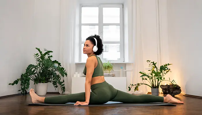 Thói quen vận động thường xuyên cũng giúp ngủ ngon hơn