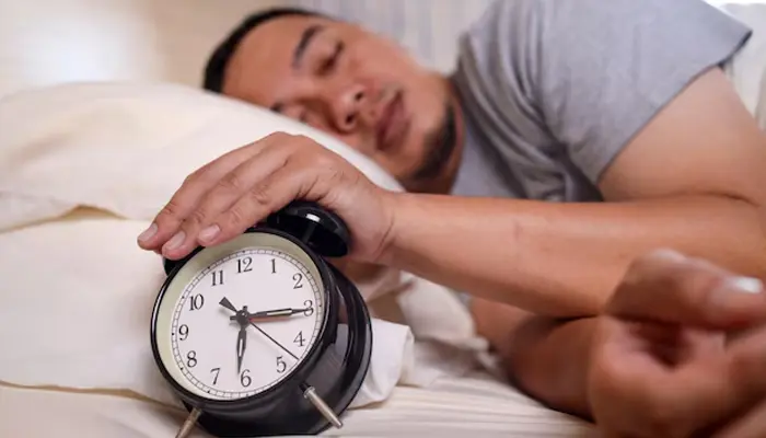 Cách khắc phục tình trạng ngủ nhiều là xây dựng lịch ngủ đều đặn