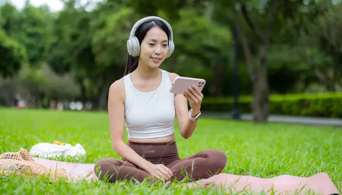 Cách phòng tránh rối loạn lo âu tập yoga thư giãn