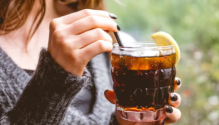 Nên tiêu thụ coca đúng thời điểm và liều lượng hợp lý để tránh mất ngủ