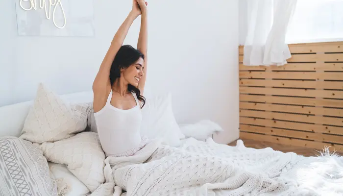 Tạo không gian ngủ thoải mái cũng giúp cải thiện tình trạng thiếu ngủ 