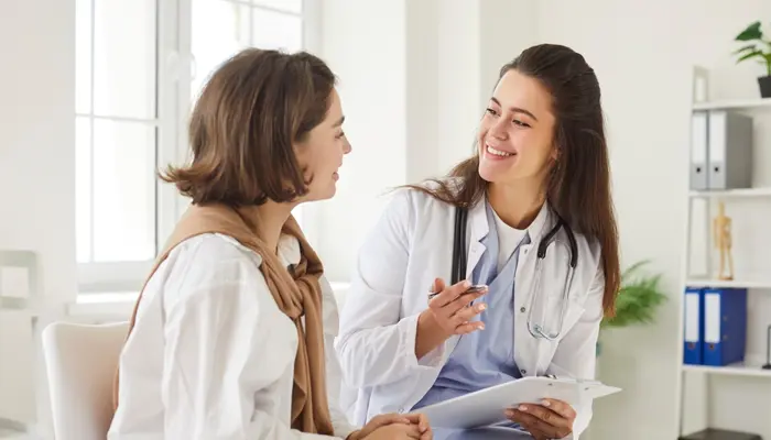 Cần đi khám bác sĩ ngay khi xuất hiện các dấu hiệu tâm thần phân liệt