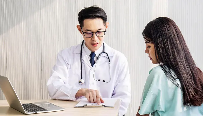 Nếu người trầm cảm bị rối loạn giấc ngủ thì nên đi khám bác sĩ để điều trị kịp thời 