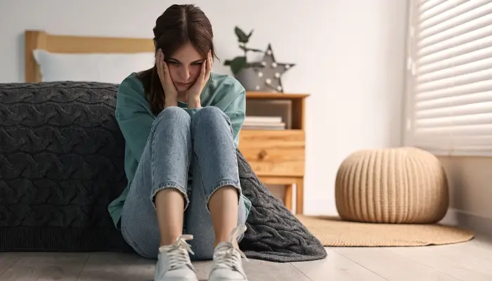 Dấu hiệu bị căng thẳng lo âu là lo lắng quá mức