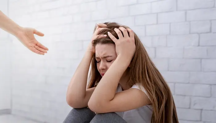 Thay đổi cảm xúc và tâm trạng cũng là dấu hiệu trầm cảm ở lứa tuổi thanh thiếu niên 