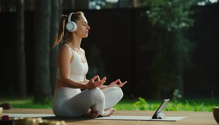 Thực hành thiền cũng là phương pháp giúp điều trị cơn hoảng loạn và lo âu 