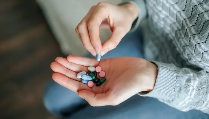 Điều trị bệnh rối loạn lưỡng cực bằng thuốc 