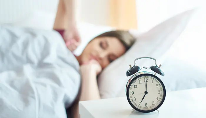 Độ trễ của giấc ngủ là khoảng thời gian tính giờ bạn bắt đầu lên giường cho đến khi ngủ sâu