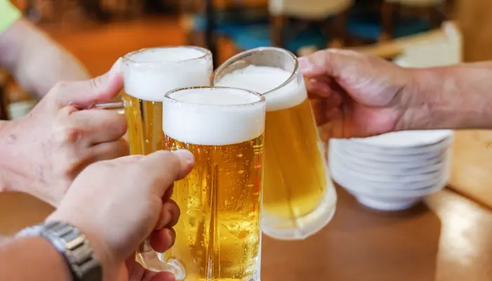 Ai có nguy cơ mắc rối loạn lưỡng cực? Những người lạm dụng rượu bia, yếu tố di truyền 