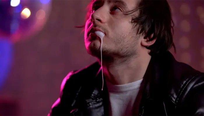 Sùi bọt mép là tình trạng nước bọt tiết ra nhiều bất thường 