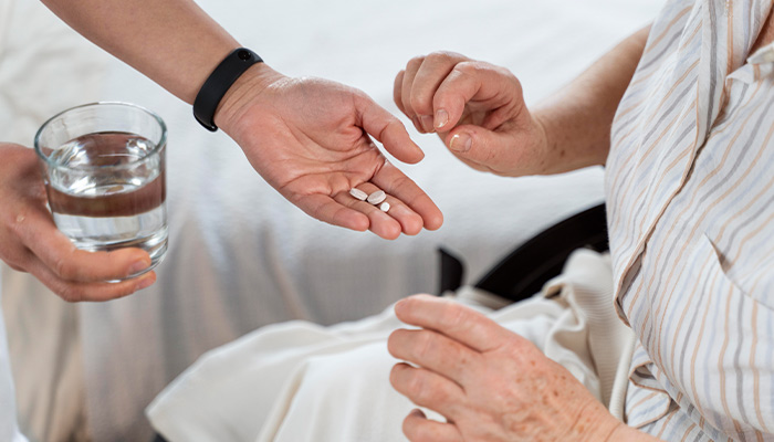 Dùng thuốc điều trị rối loạn lưỡng cực