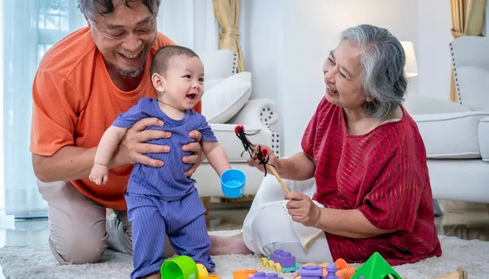 Gia đình nên trò chuyện, chia sẻ cùng mẹ để tinh thần tốt hơn