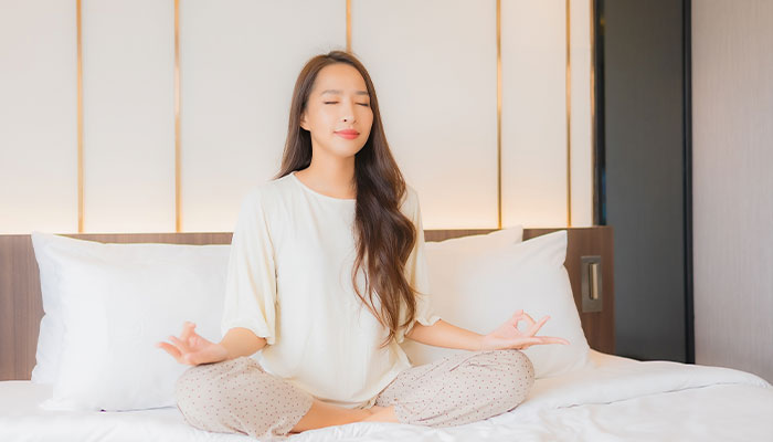 Giữ tinh thần thoải mái, thư giãn trước khi ngủ
