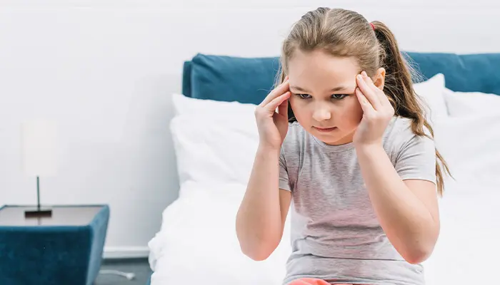 Hậu quả của trầm cảm do áp lực học tập là trẻ mất ngủ, chán ăn, đau đầu, thiếu sức sống 