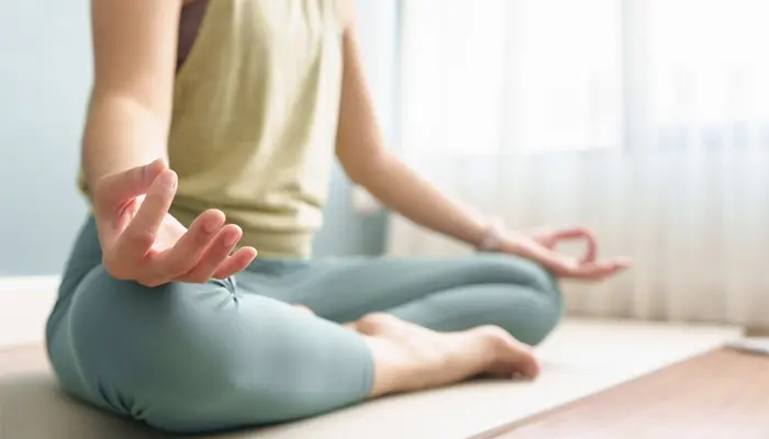 Hãy bắt đầu tập thiền với những tư thế đơn giản trước 