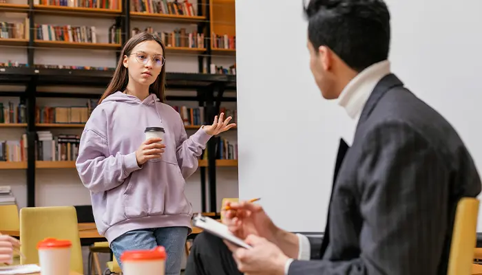 Thiếu tự tin, lo sợ bị người khác đánh giá là nguyên nhân khiến người lo âu xã hội khó kết bạn 