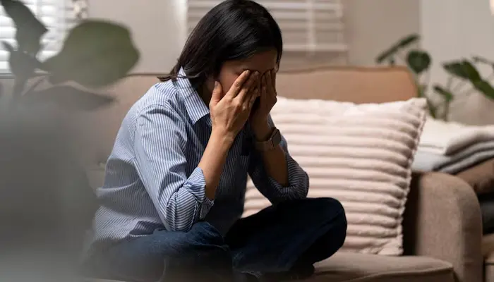 Người trầm cảm ngủ đủ giấc giúp ổn định tâm trạng và điều hòa cảm xúc 