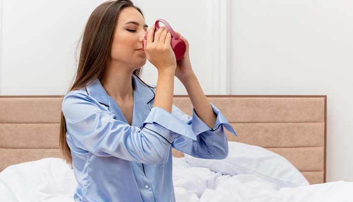 Nên uống nước trước khi ngủ để cơ thể hấp thụ tốt hơn