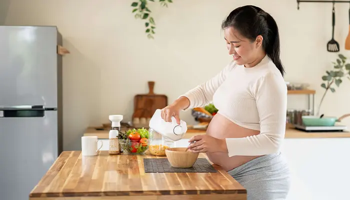 Mẹ bầu nên ăn tối trước khi ngủ 2-3 giờ để tránh tình trạng mất ngủ 
