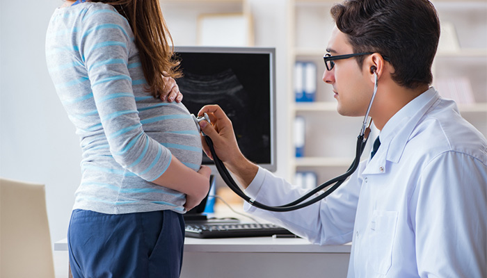 Mẹ bầu cần tuân thủ theo chỉ định của bác sĩ để thai kỳ khỏe mạnh