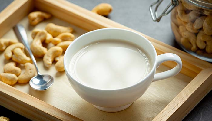 Mất ngủ nên uống gì? Sữa ấm giàu dinh dưỡng