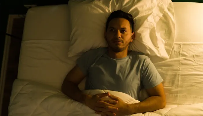 Mất ngủ vì suy nghĩ quá nhiều là tình trạng não liên tục suy nghĩ khiến bạn khó đi vào giấc ngủ 