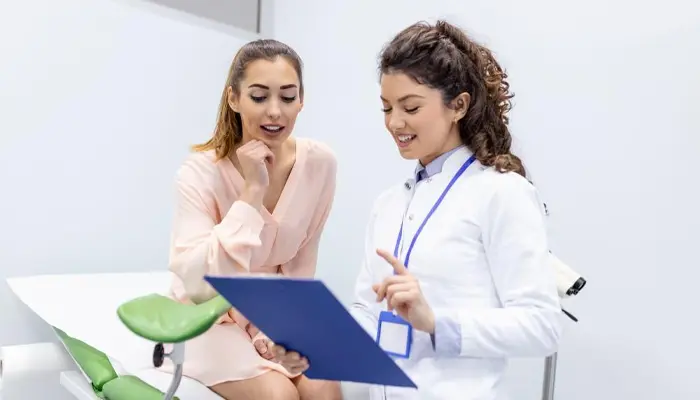 Mẹ mất ngủ sau sinh nên đi khám bác sĩ khi triệu chứng kéo dài