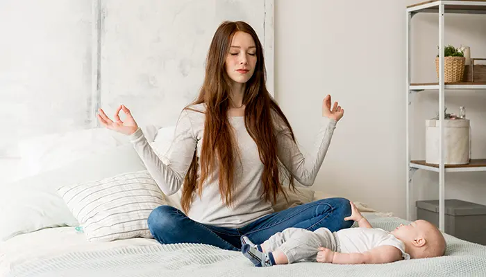 Ngồi thiền cũng là cách giúp mẹ giảm căng thẳng, thư giãn tinh thần