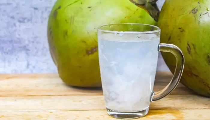 Nước dừa giàu kali và magie giúp thư giãn, hỗ trợ tiêu hóa