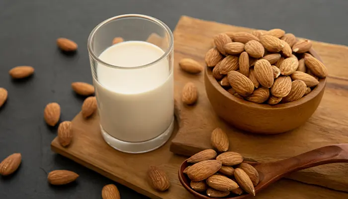 Sữa hạnh nhân chứa nhiều thành phần dinh dưỡng giúp thư giãn và điều hòa nhịp sinh học