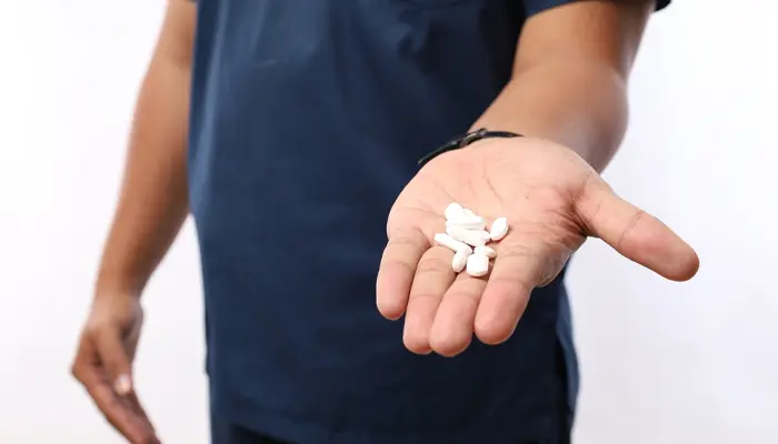 Ảnh hưởng từ thuốc điều trị cũng là nguyên nhân gây rối loạn giấc ngủ ở bệnh nhân ung thư 