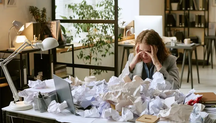 Căng thẳng, áp lực từ công việc cũng là nguyên nhân gây cơn hoảng loạn và lo âu 