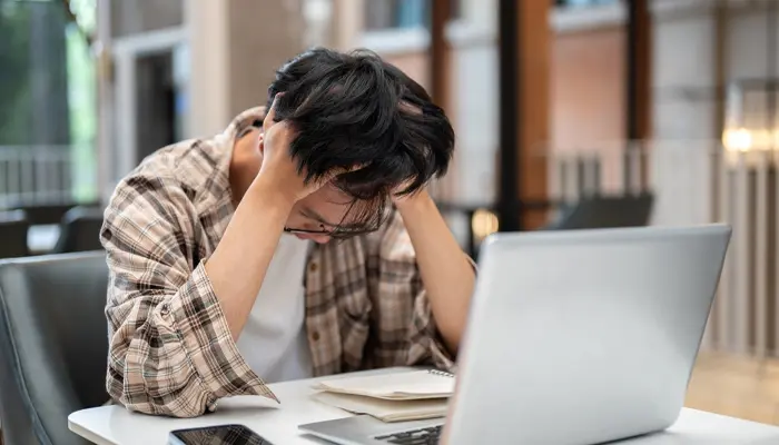 Áp lực từ công việc cũng là nguyên nhân gây ra giai đoạn trầm cảm F32 