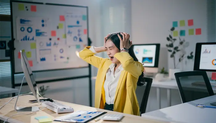 Áp lực tâm lý cũng là nguyên nhân gây ra rối loạn lưỡng cực 2