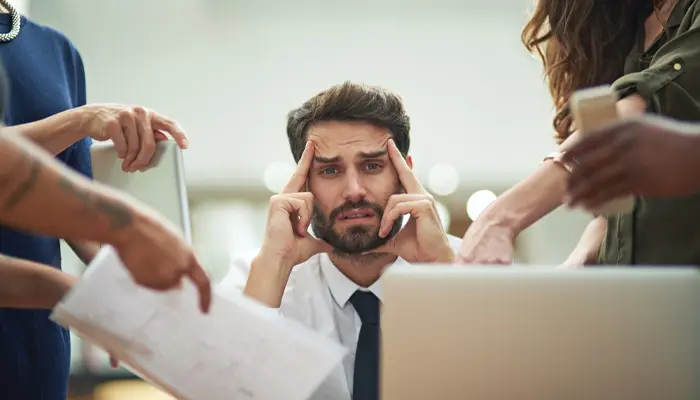 Áp lực và căng thẳng kéo dài cũng là nguyên nhân gây ra giấc ngủ phân mảnh 