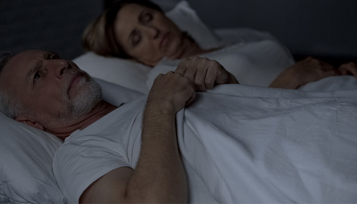 Mất ngủ ở người già xuất phát từ nhiều nguyên nhân