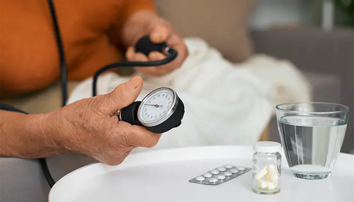 Mất ngủ có làm tăng đường huyết không? Có, do thiếu ngủ tăng tiết hormone, khiến tim đập nhanh