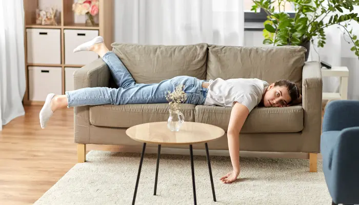 Ít vận động cũng là nguyên nhân khiến ngủ đủ giấc nhưng vẫn mệt mỏi 