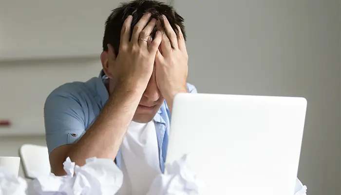 Áp lực tinh thần kéo dài cũng là nguyên nhân gây trầm cảm vào sáng sớm 