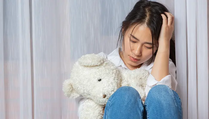 Sự biến đổi hormone trong giai đoạn dậy thì cũng là nguyên nhân khiến trẻ tuổi 15 mắc trầm cảm 