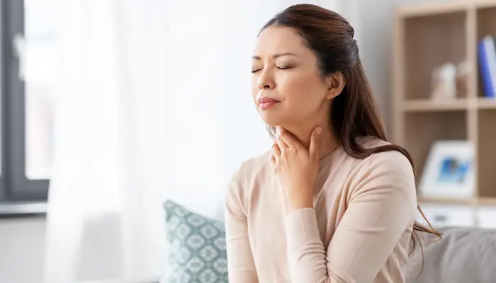 Tuyến giáp gây mất ngủ chủ yếu do rối loạn hormone (cường giáp hoặc suy giáp)
