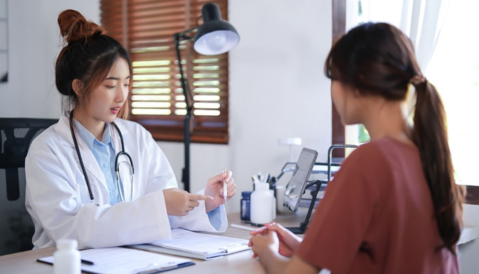 Nên đi gặp bác sĩ chữa rồi loạn lo âu sớm để điều trị kịp thời