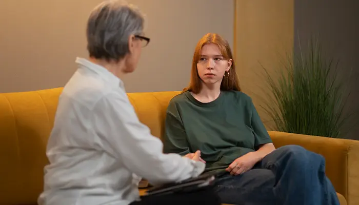 Thường xuyên chia sẻ cảm xúc với người thân để giải tỏa tâm trạng 